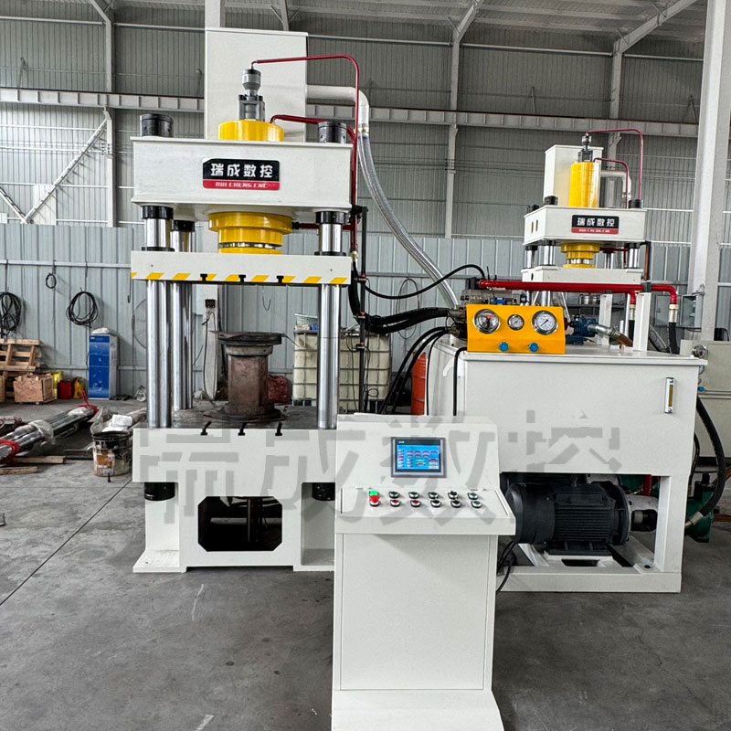 200噸快速液壓機(jī) 200噸快速液壓機(jī)